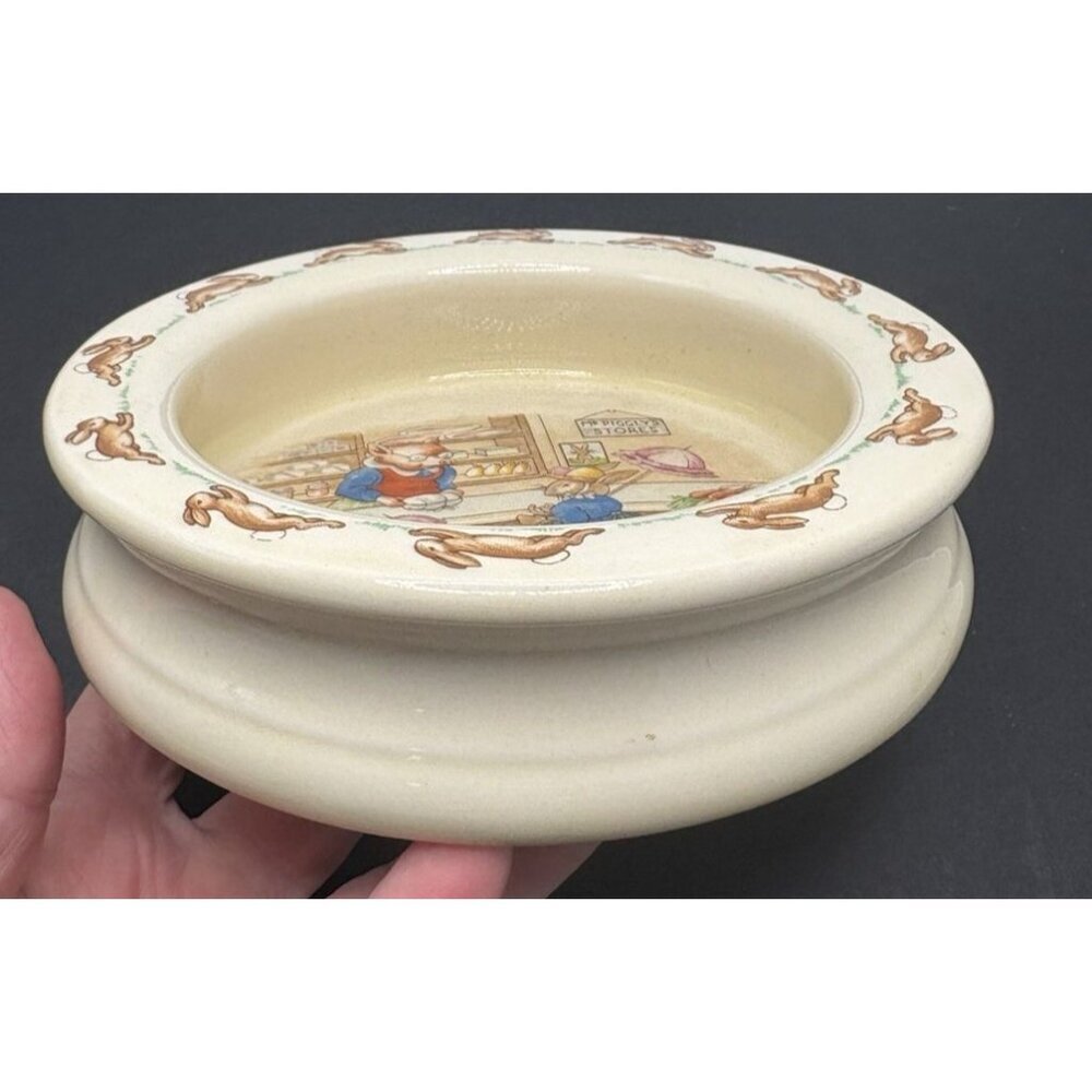 Vintage Royal Doulton Bunnikins Porriger Dish Bowl Mr Pigglys Store - Picture 5 of 8